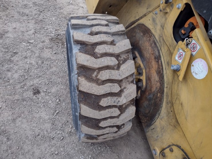 caterpillar-262d3-image-24