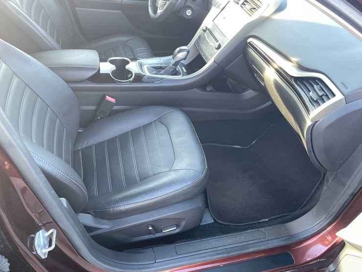 #1388-•-2015-ford-fusion-(has-wi-title)-(of)-image-52