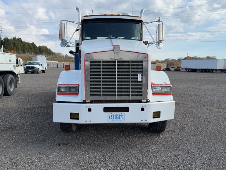 kenworth-t800-image-2