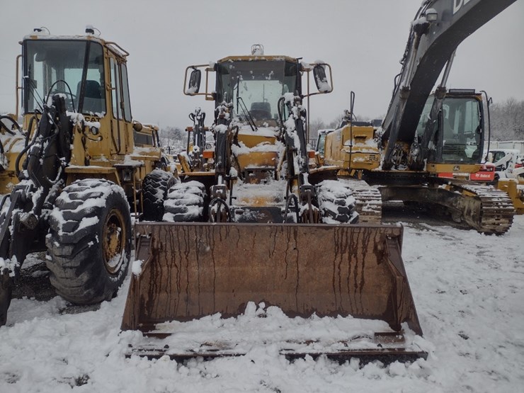 caterpillar-it24f-image-3