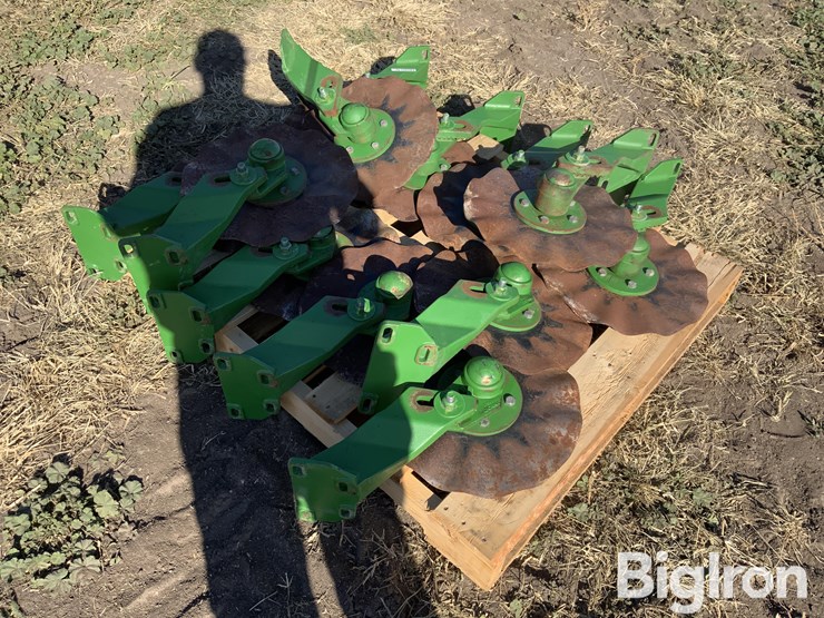 john-deere-12-image-5