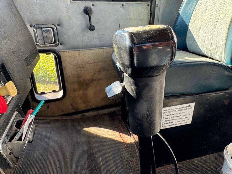 1992-kenworth-t400-image-13