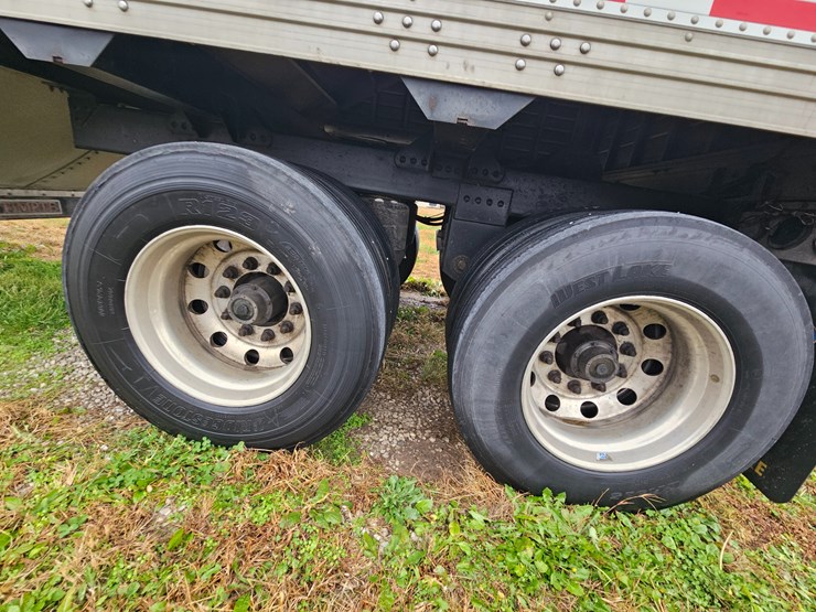 2017-timpte-hopper-bottom-image-35