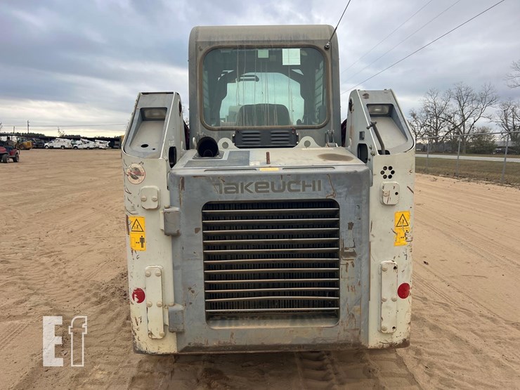 2019-takeuchi-tl8-image-3