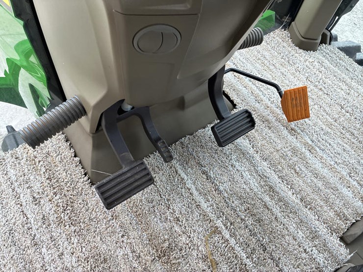 john-deere-8rt-370-image-87