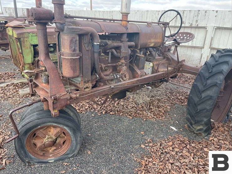 international-farmall-tractor---ritzville,-wa-image-1