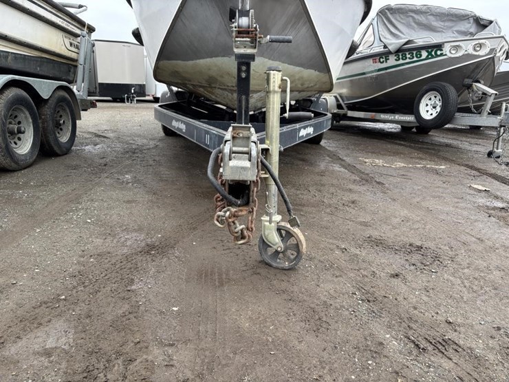 2000-unknown-trailer-image-29