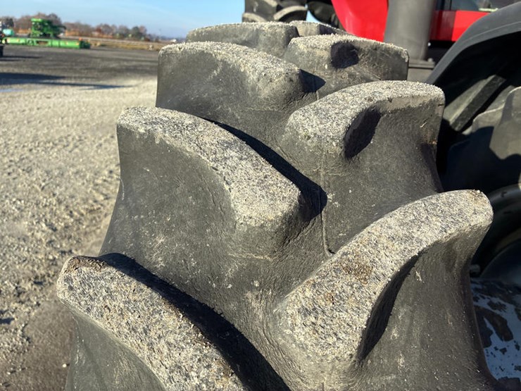 case-ih-magnum-305-image-57