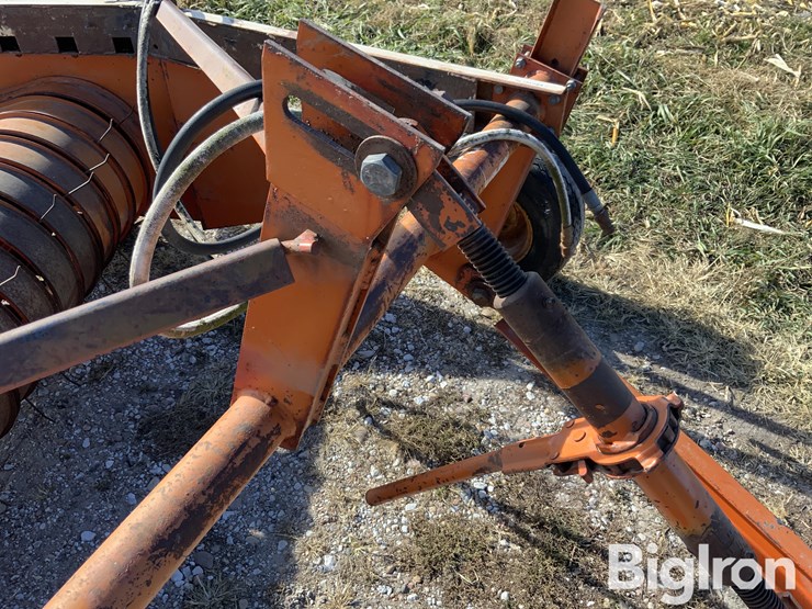 a&l-2010-hay-fluffer-image-15