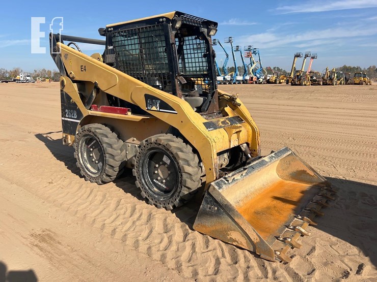 2005-caterpillar-262b-image-6