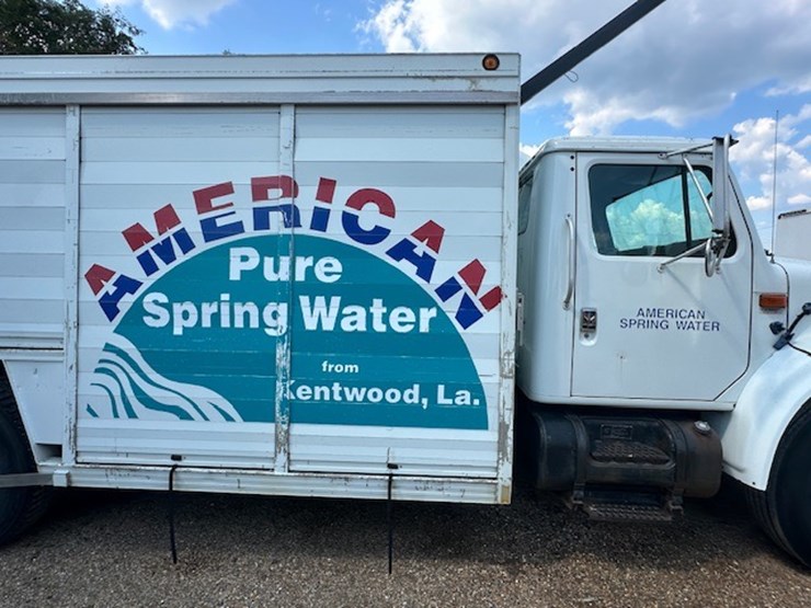 1994-international-4700-image-11