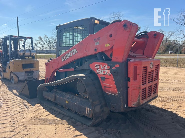 2013-kubota-svl90-2-image-2