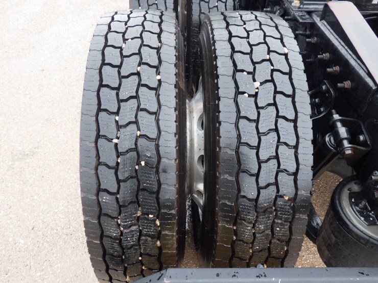 international-lt-image-13