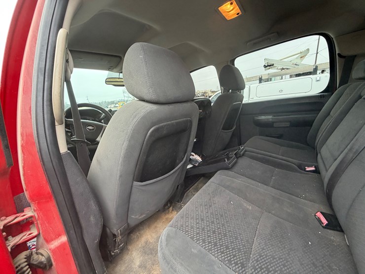 chevrolet-3500hd-image-13