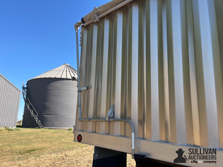 international-durastar-4400-image-18