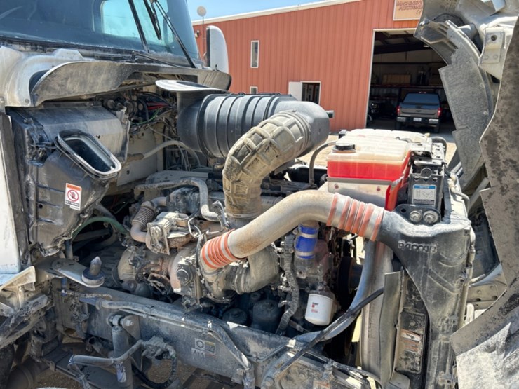 2016-kenworth-t660-image-9