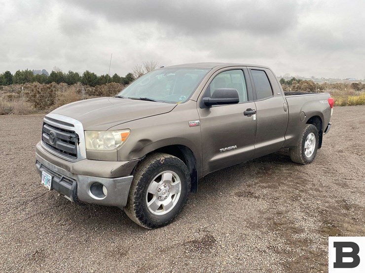 2013-toyota-tundra-image-1