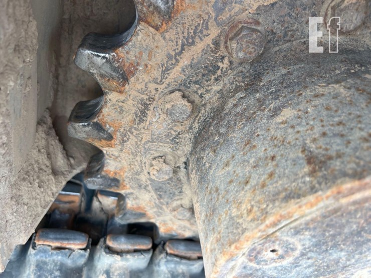 2017-caterpillar-305e2-cr-image-22