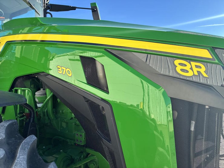 john-deere-8r-370-image-18