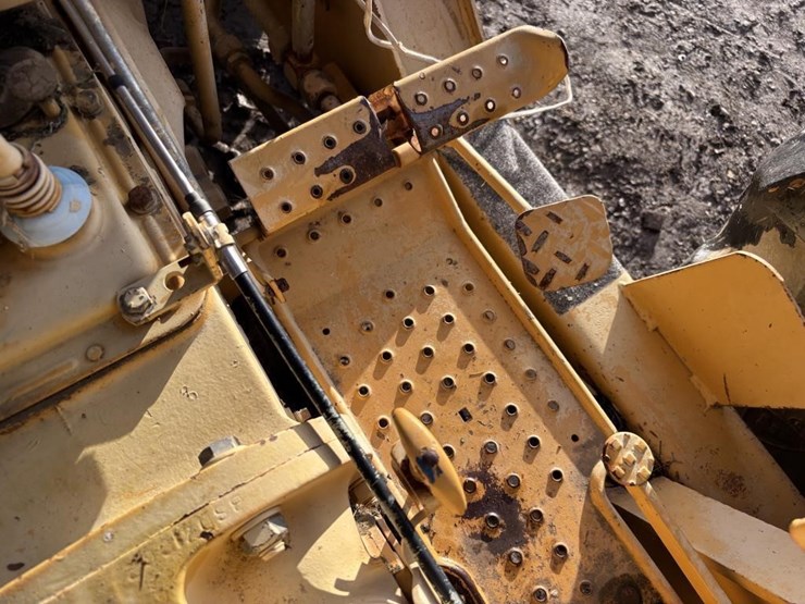 1975-ford-445a-image-43