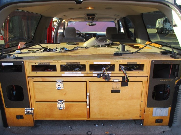 chevrolet-suburban-image-9