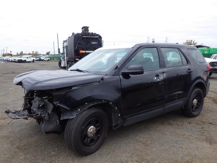 2019-ford-explorer-image-1