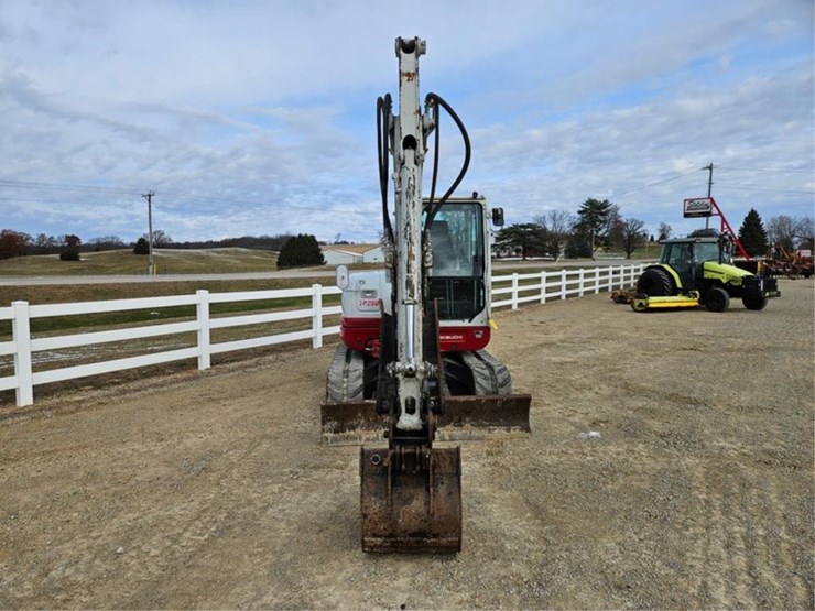#3422-•-takeuchi-tb260-excavator-image-8