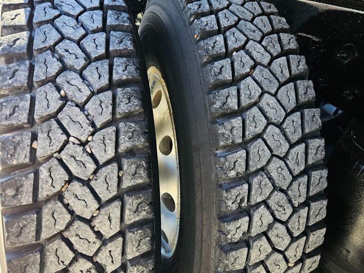 kenworth-t800-image-77