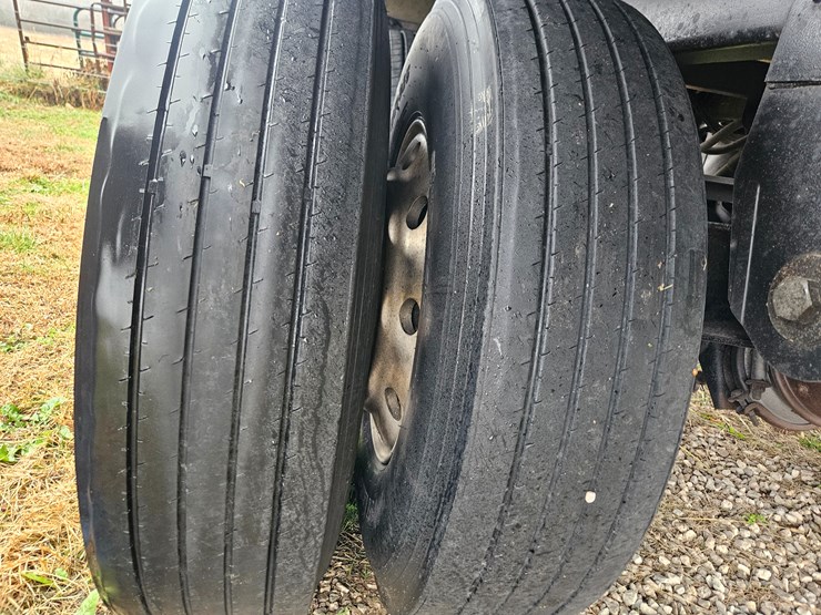 2017-timpte-hopper-bottom-image-28