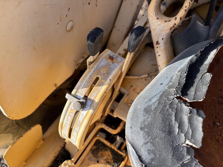 1975-ford-445a-image-37