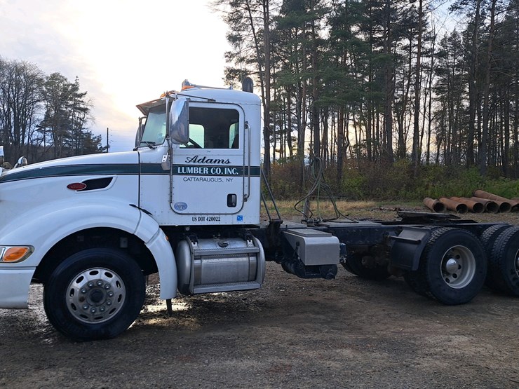 2010-peterbilt-386-image-2