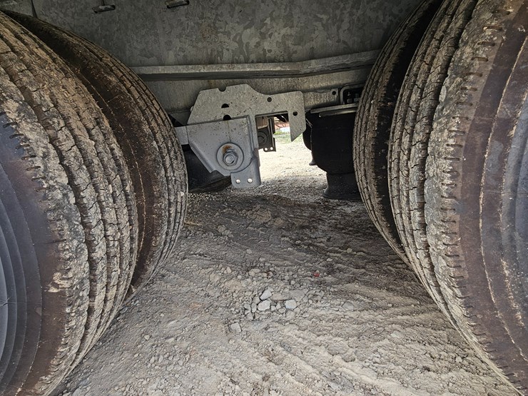 2025-landoll-440-image-40