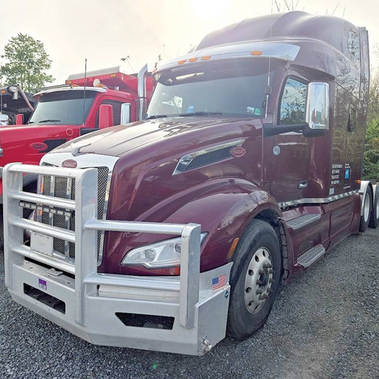2022 PETERBILT 579