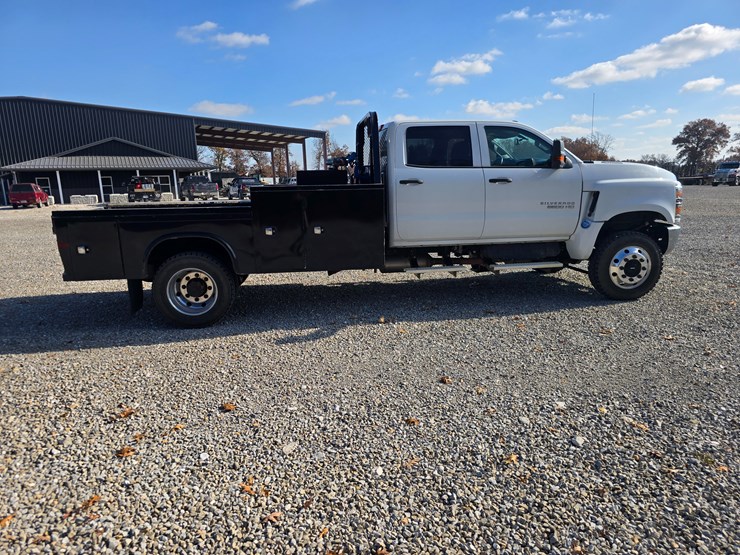 chevrolet-silverado-5500hd-image-33