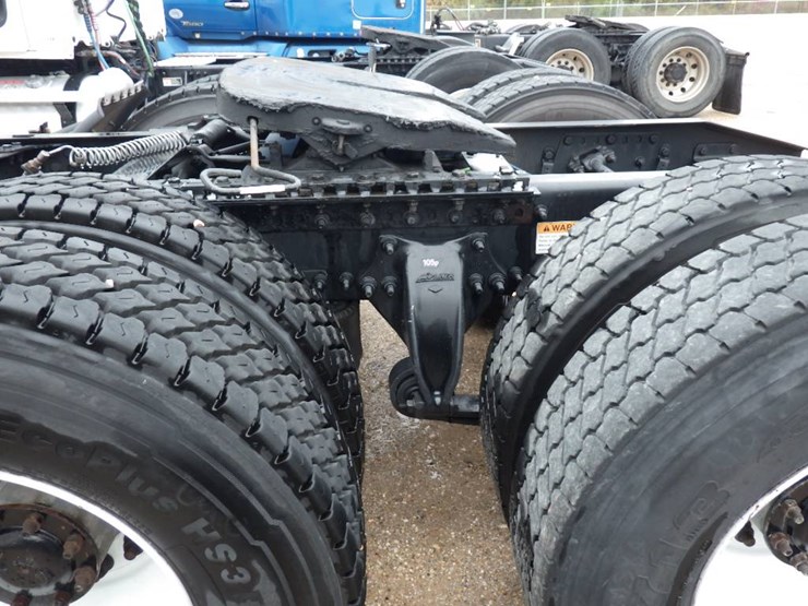 freightliner-cascadia-126-image-19