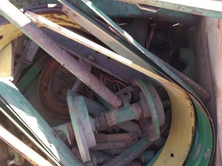 john-deere-24t-image-2