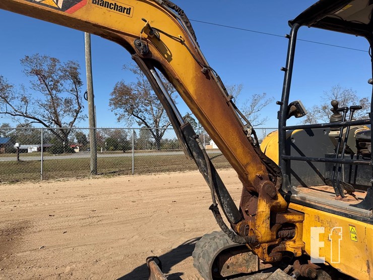 2016-caterpillar-304e2-cr-image-20