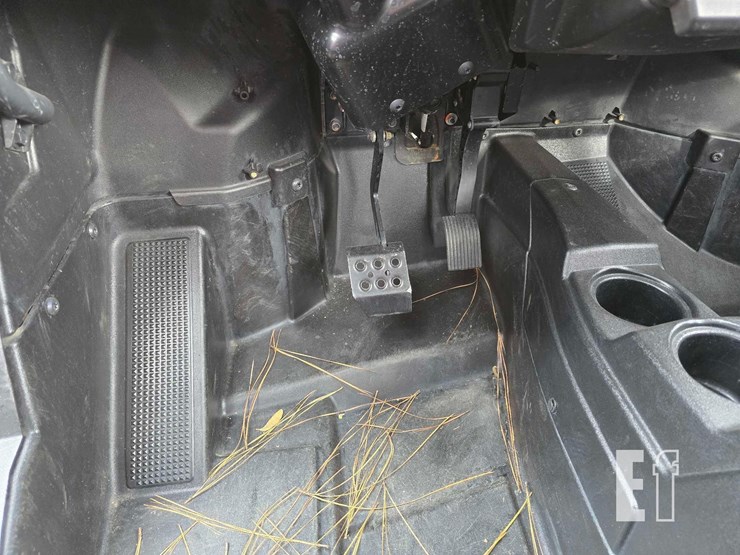 2023-polaris-ranger-1000-image-21