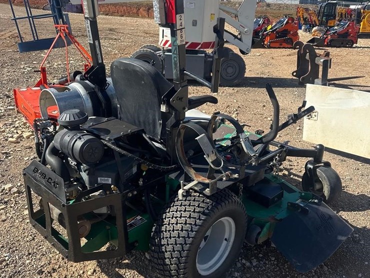 bob-cat-pro-cat-image-4