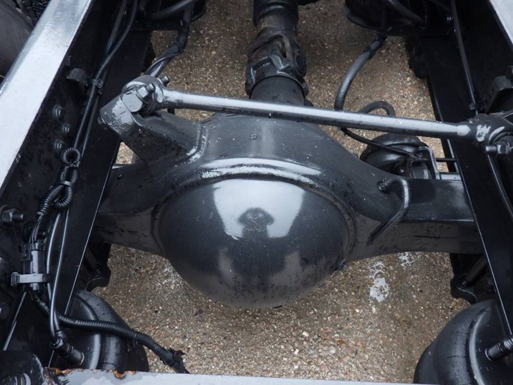 freightliner-cascadia-125-image-11