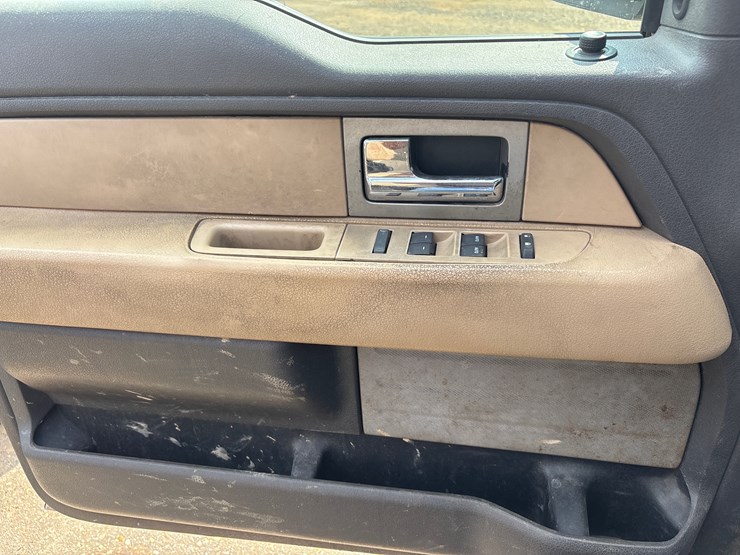 2011-ford-f150-image-12