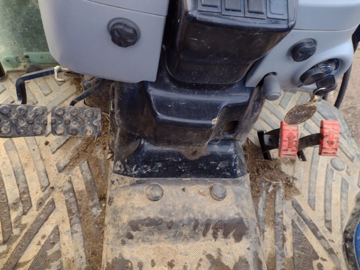 new-holland-boomer-37-image-7