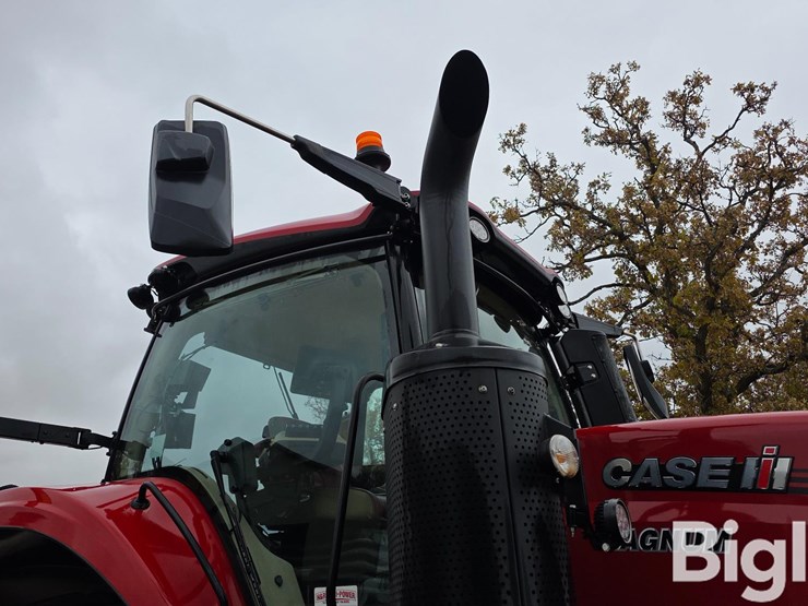 case-ih-magnum-310-image-11