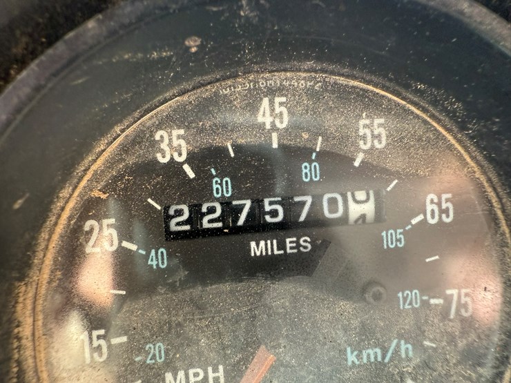 mack-r686st-image-119