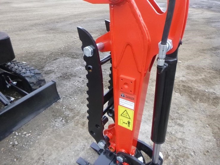 2025-vicsec-vc13-hydraulic-excavator-image-12