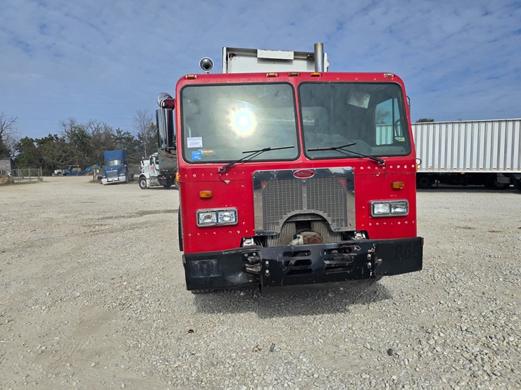 2003-peterbilt-320-image-43