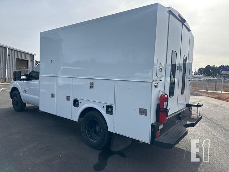 2016-ford-f350-xl-image-12