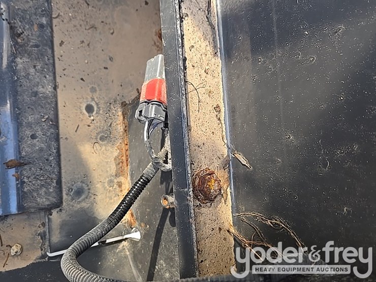 2021-case-cx210-lc-image-133