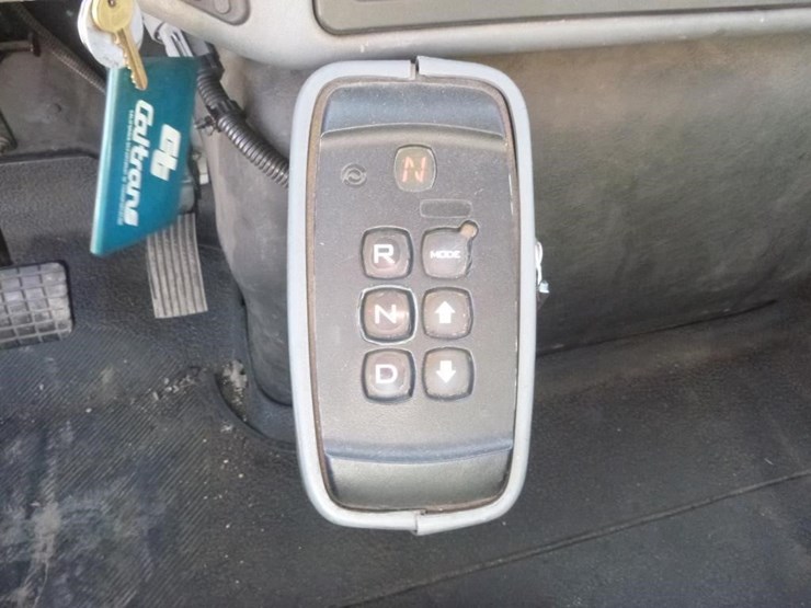 2005-international-durastar-4400-image-15