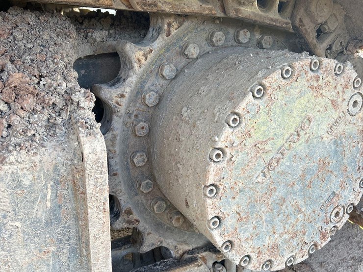 volvo-ec220el-image-11